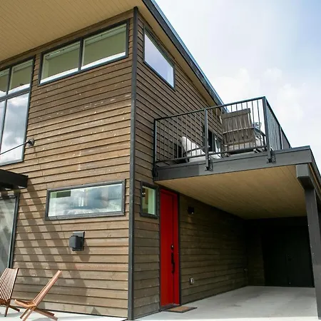 Lux Modern Chalet, Pool & Hot Tub, 10 Mins To The Mountain & Incredible Views Whitefish Exterior photo