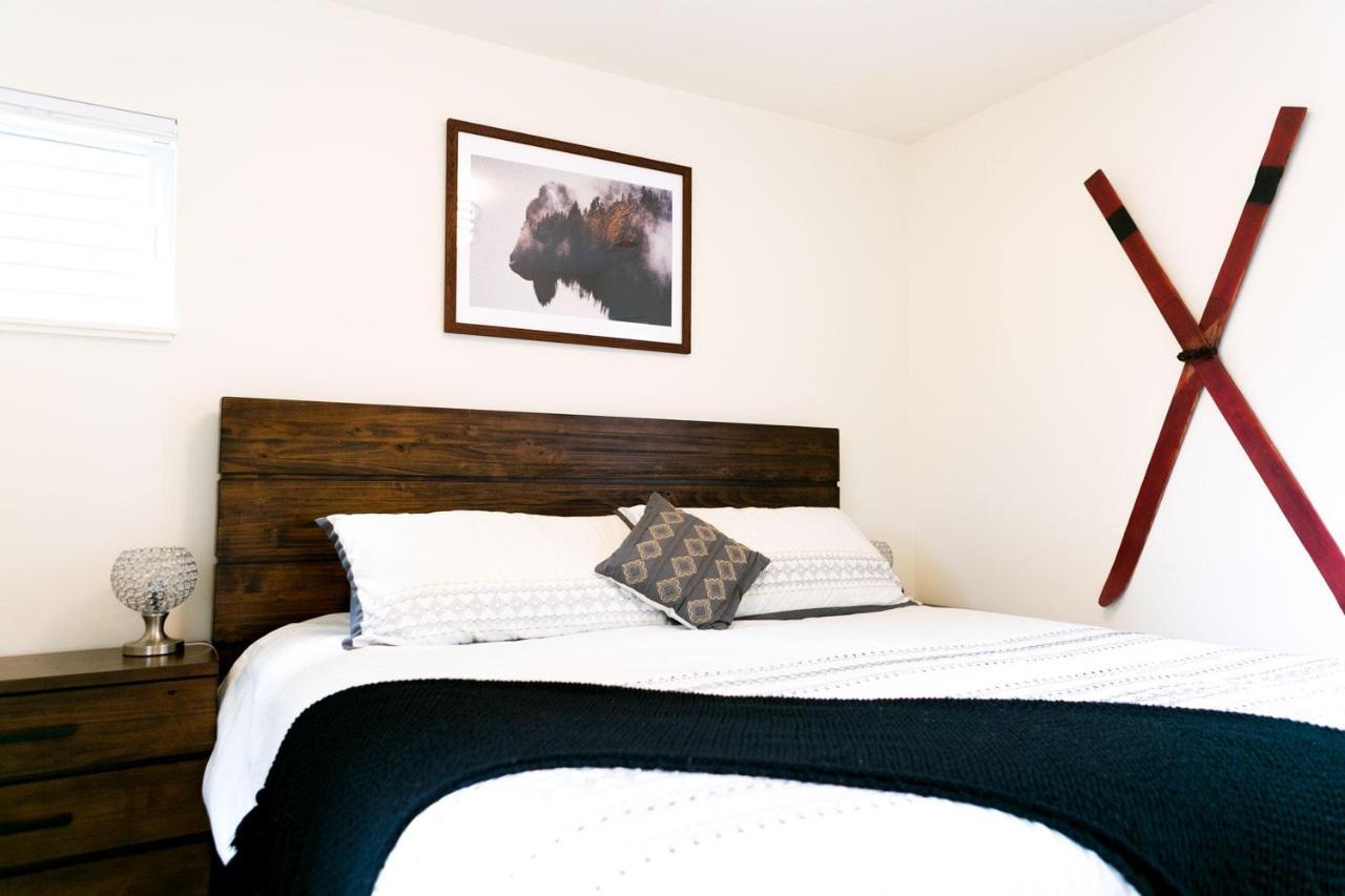 Chalet Lux Modern Chalet, Pool & Hot Tub, 10 Mins To The Mountain & Incredible Views Whitefish