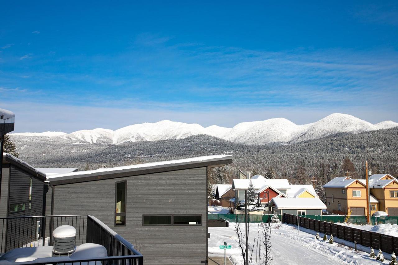 Lux Modern Chalet, Pool & Hot Tub, 10 Mins To The Mountain & Incredible Views *